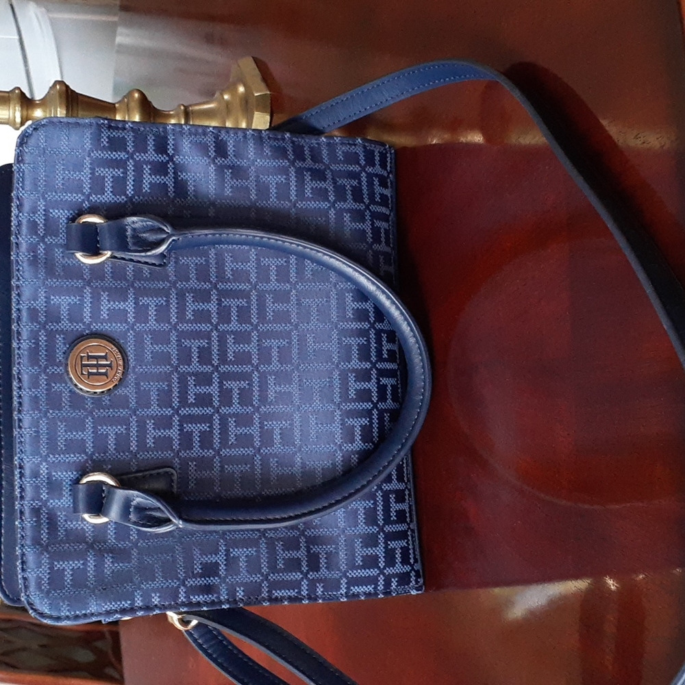 TOMMY HILFIGER bag